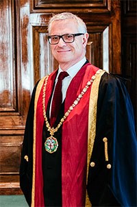 Dr Bradley Viner has been invested as the President RCVS for 2015/16 